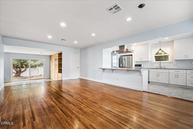 2701 Jolley Drive, Burbank, CA 91504