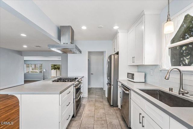 2701 Jolley Drive, Burbank, CA 91504
