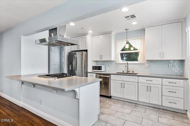 2701 Jolley Drive, Burbank, CA 91504