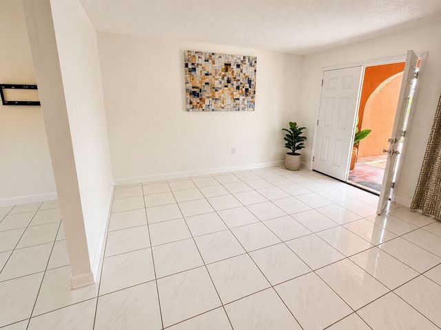 4210 W 10th Court, Hialeah, FL 33012