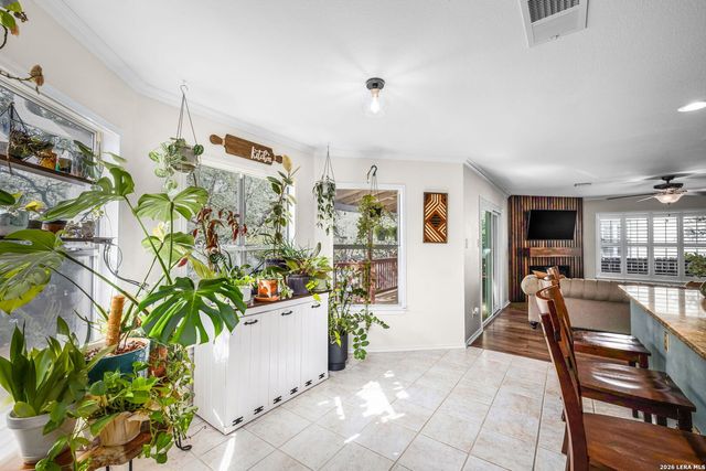 231 Samantha Dr, Schertz, TX 78154