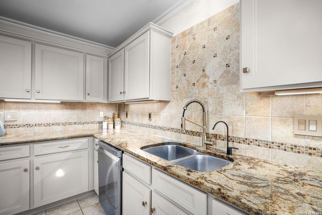 231 Samantha Dr, Schertz, TX 78154