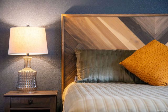 231 Samantha Dr, Schertz, TX 78154