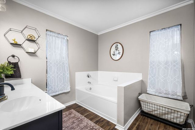 231 Samantha Dr, Schertz, TX 78154