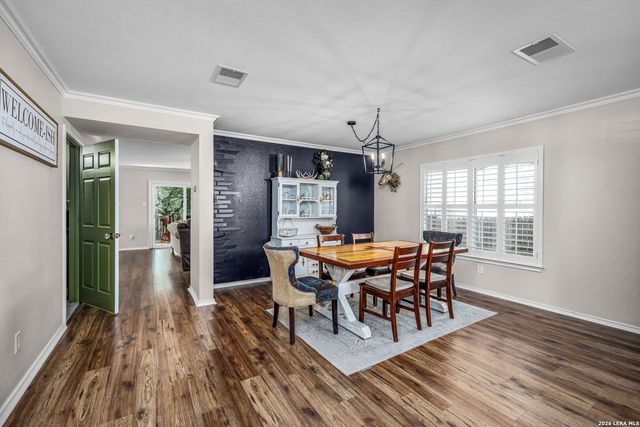 231 Samantha Dr, Schertz, TX 78154