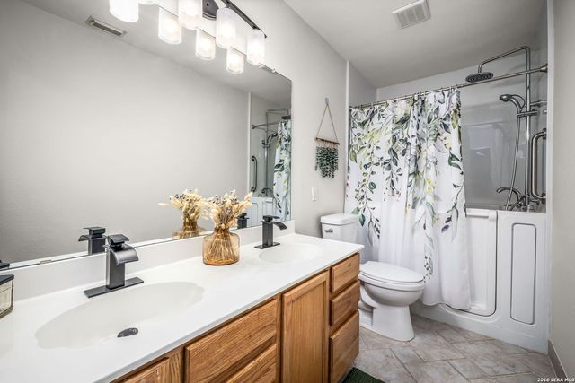 231 Samantha Dr, Schertz, TX 78154