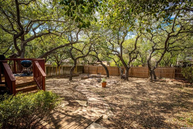 231 Samantha Dr, Schertz, TX 78154