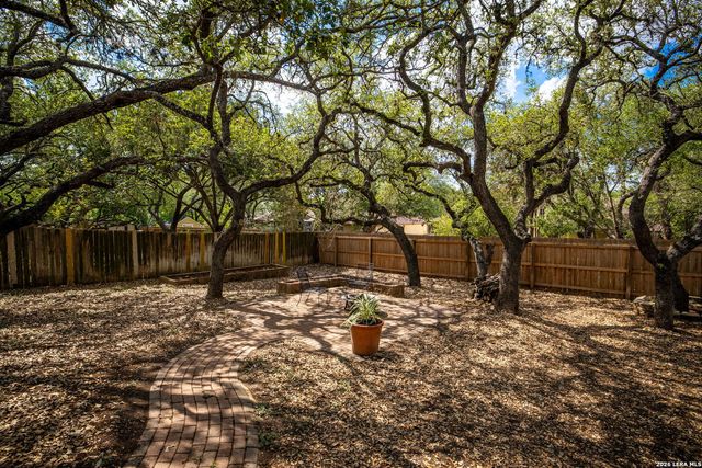 231 Samantha Dr, Schertz, TX 78154