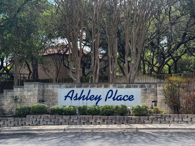 231 Samantha Dr, Schertz, TX 78154