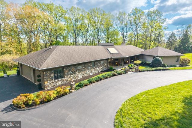 30 CELESTE LN, Coatesville, PA 19320