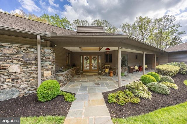 30 CELESTE LN, Coatesville, PA 19320