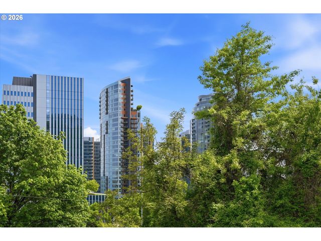 322 S WHITAKER St, Portland, OR 97239