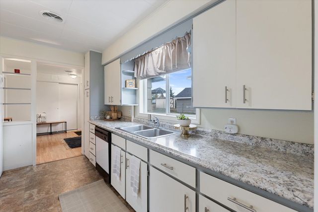 1024 N Woodruff Rd, Spokane Valley, WA 99206