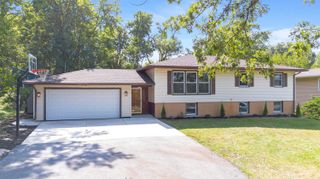 3709 W 121st Avenue, Crown Point, IN 46307