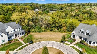 6483 W Deerfield Court, Zionsville, IN 46077