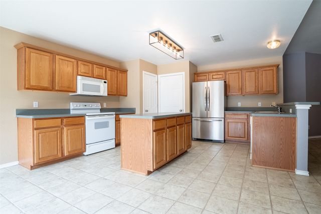 3202 Meandering Way, Granbury, TX 76049