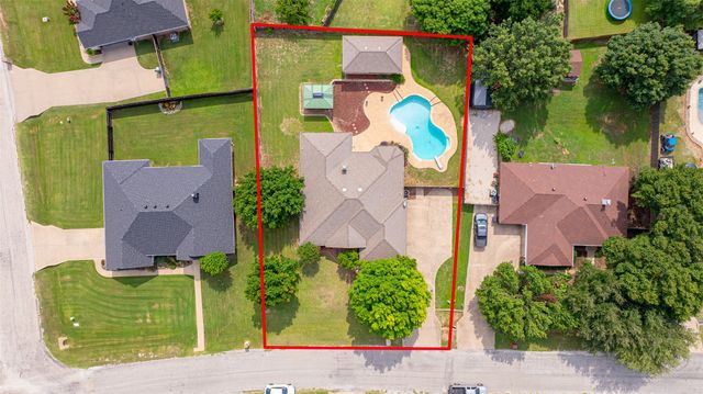 3202 Meandering Way, Granbury, TX 76049