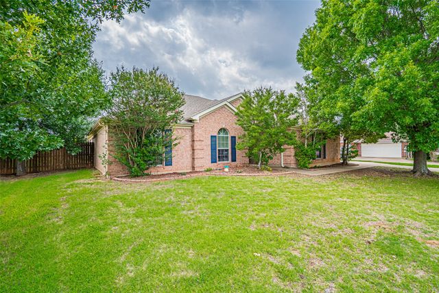 3202 Meandering Way, Granbury, TX 76049