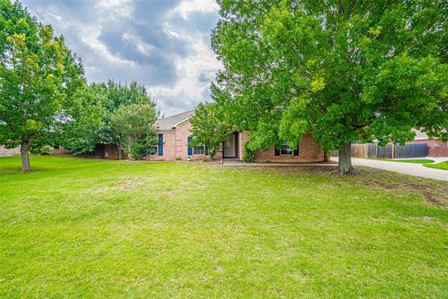 3202 Meandering Way, Granbury, TX 76049