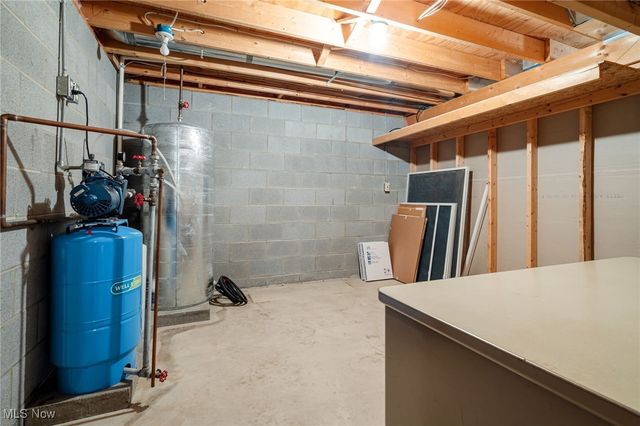 8065 Kennard Road, Lodi, OH 44254