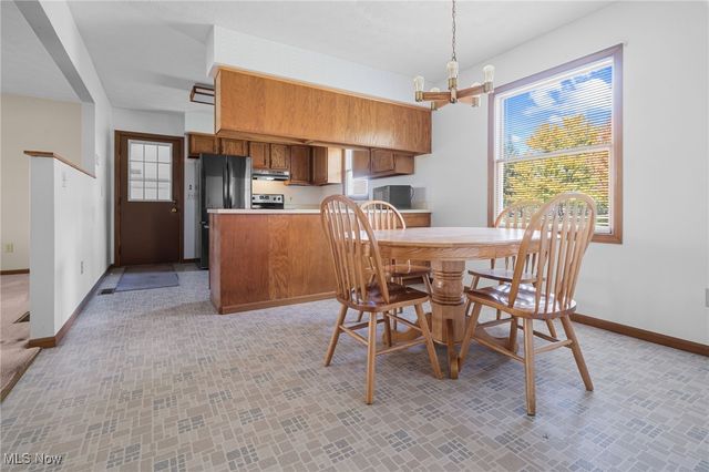 8065 Kennard Road, Lodi, OH 44254