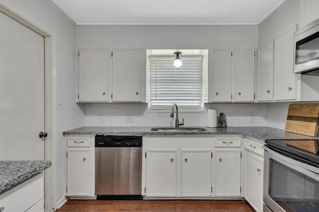 5972 Glenwood, Gilmer, TX 75645