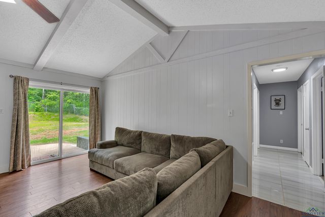 5972 Glenwood, Gilmer, TX 75645