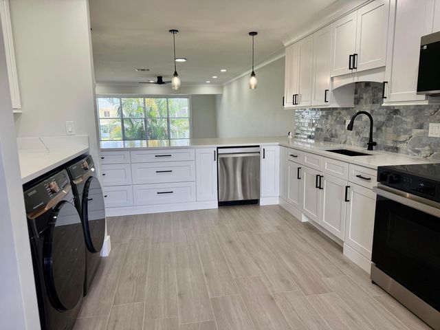 1740 NW 19th Terrace Apt 201, Delray Beach, FL 33445