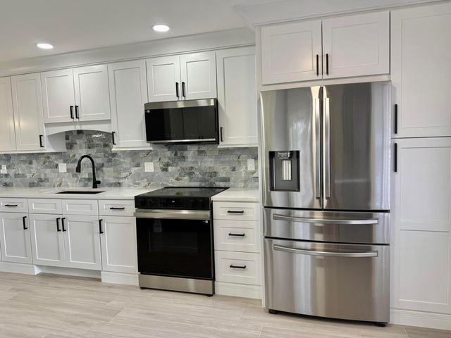 1740 NW 19th Terrace Apt 201, Delray Beach, FL 33445