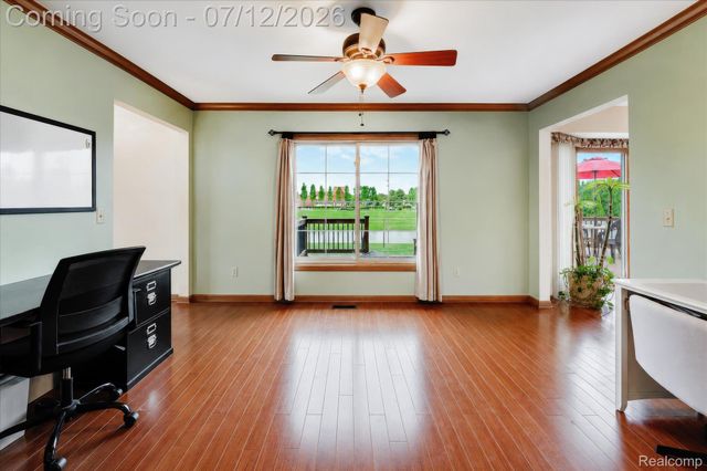 39044 Mallorn Drive, Sterling Heights, MI 48313