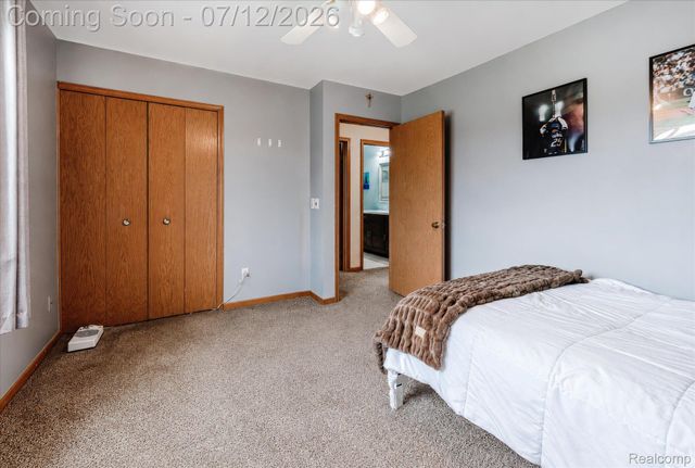 39044 Mallorn Drive, Sterling Heights, MI 48313
