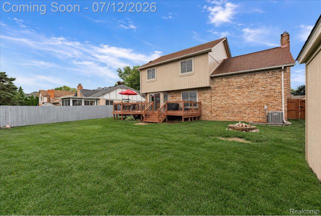39044 Mallorn Drive, Sterling Heights, MI 48313