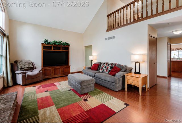 39044 Mallorn Drive, Sterling Heights, MI 48313