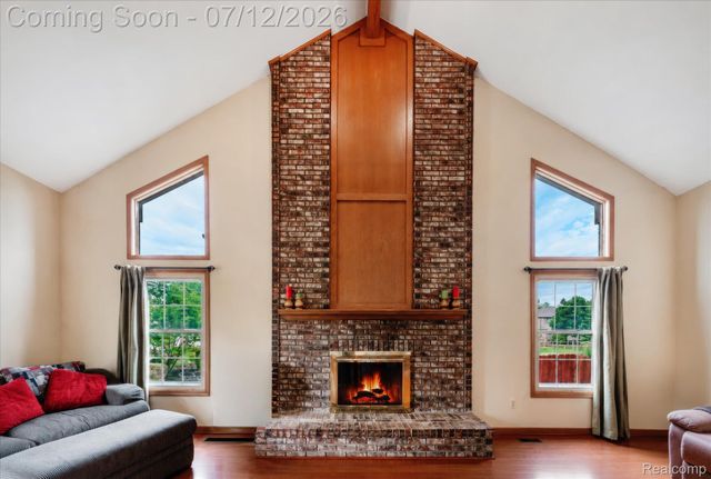 39044 Mallorn Drive, Sterling Heights, MI 48313