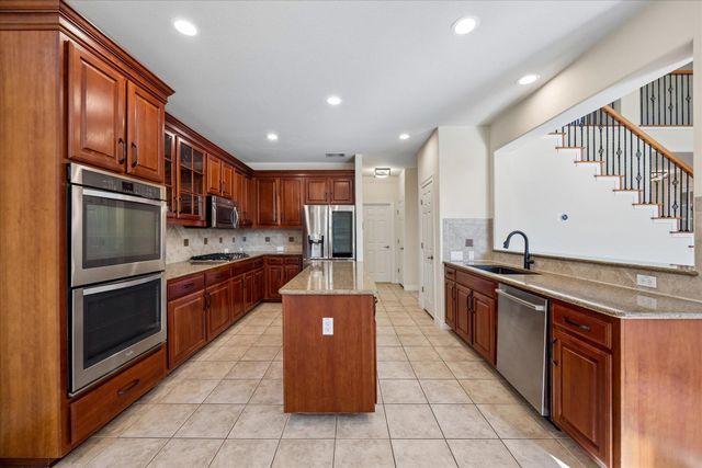 8213 Canola BND, Austin, TX 78729
