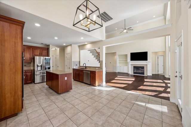 8213 Canola BND, Austin, TX 78729