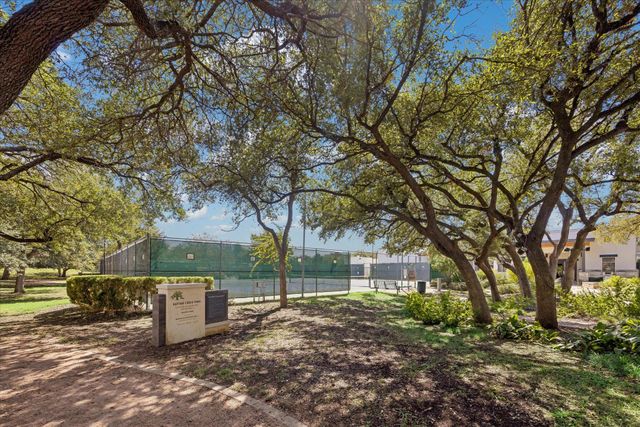 8213 Canola BND, Austin, TX 78729