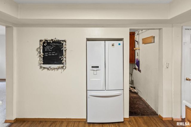 444 N MARION Street, Centralia, IL 62801