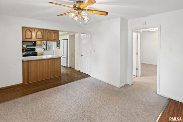 444 N MARION Street, Centralia, IL 62801