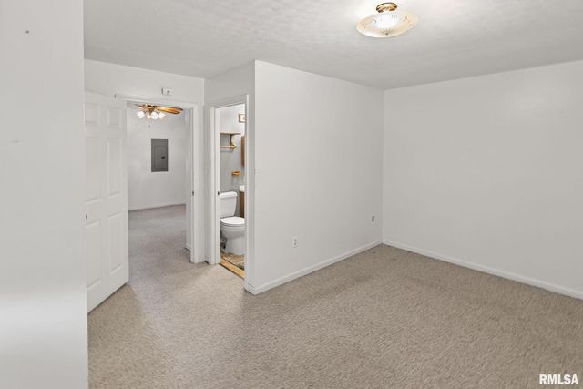 444 N MARION Street, Centralia, IL 62801