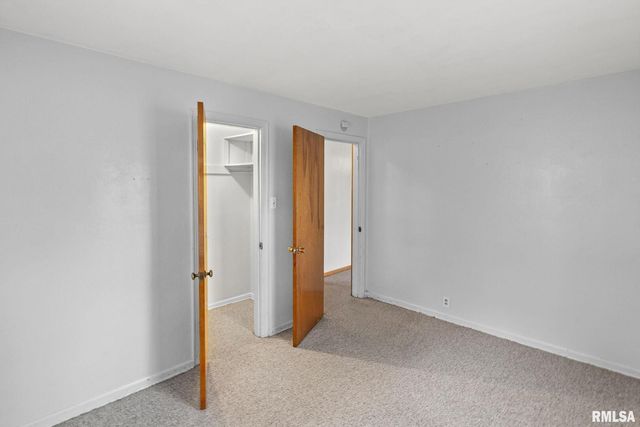 444 N MARION Street, Centralia, IL 62801