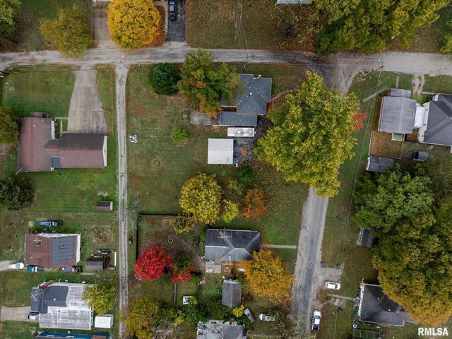 444 N MARION Street, Centralia, IL 62801