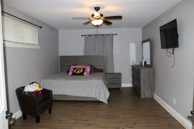 2770 E Ann Arbor Avenue, Dallas, TX 75216