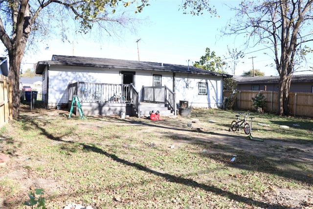 2770 E Ann Arbor Avenue, Dallas, TX 75216