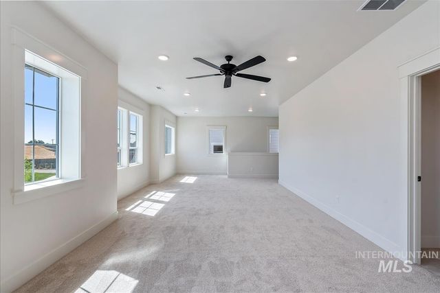 4693 N Alameda Creek Ave, Meridian, ID 83646