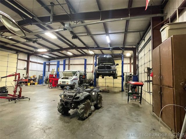 912 SW 15th Street, Wagoner, OK 74467