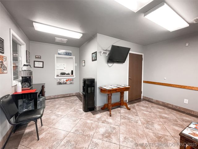 912 SW 15th Street, Wagoner, OK 74467