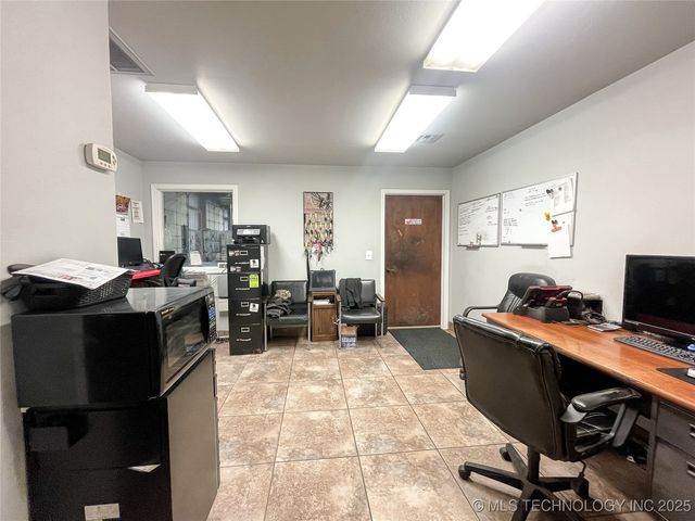 912 SW 15th Street, Wagoner, OK 74467