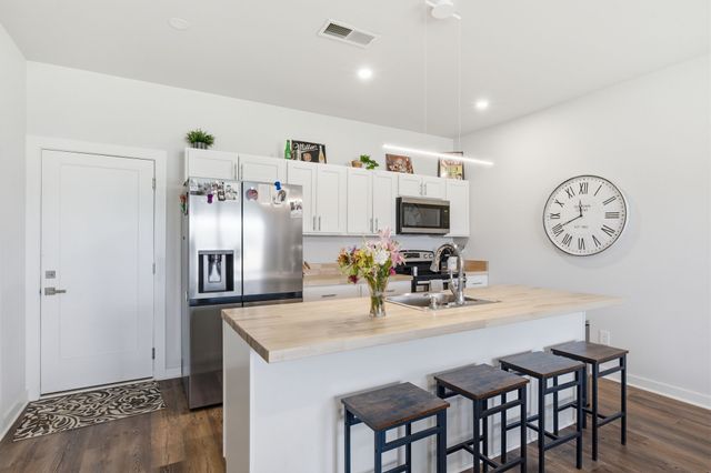 3625 Hydes Ferry Rd, Nashville, TN 37218