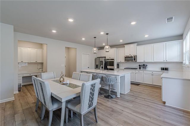 4876 Elm Leaf SW Drive, Atlanta, GA 30331